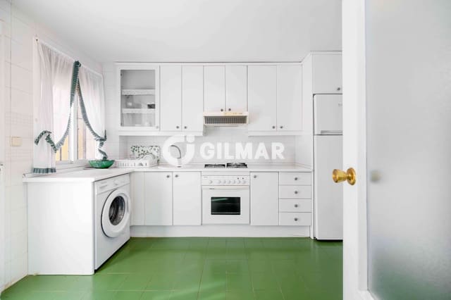4 sypialnia Mieszkanie na sprzedaż w Valdeolletas - Las Cancelas - Xarblanca, Marbella z basenem garażem - 495 000 € (Ref: 9627084)