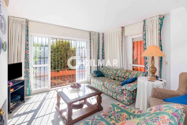 4 sypialnia Mieszkanie na sprzedaż w Valdeolletas - Las Cancelas - Xarblanca, Marbella z basenem garażem - 495 000 € (Ref: 9627084)