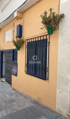 Commercieel te koop in Centro, Estepona - € 475.000 (Ref: 9627086)