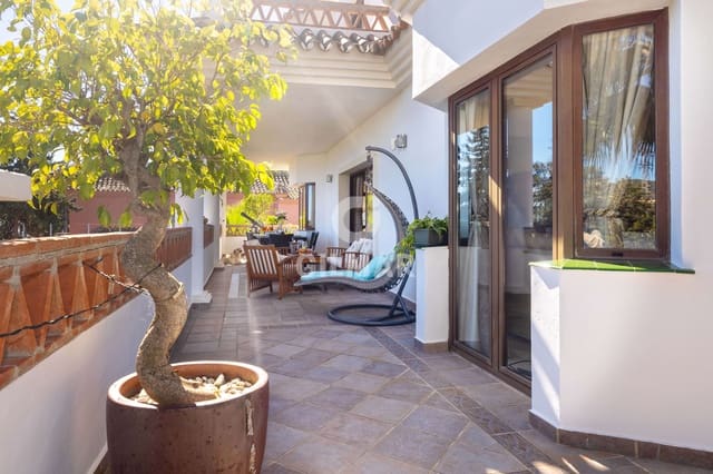 Chalet de 6 habitaciones en Hacienda Las Chapas, Marbella en venta con piscina garaje - 1.975.000 € (Ref: 9627087)