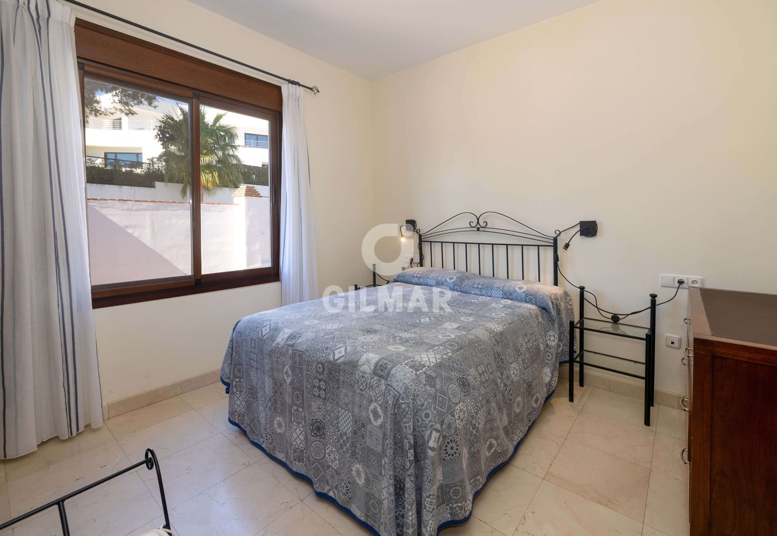 Chalet de 6 habitaciones en Marbella en venta con piscina garaje - 1.975.000 € (Ref: 9627087)