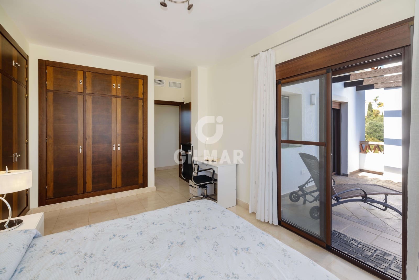 Chalet de 6 habitaciones en Marbella en venta con piscina garaje - 1.975.000 € (Ref: 9627087)
