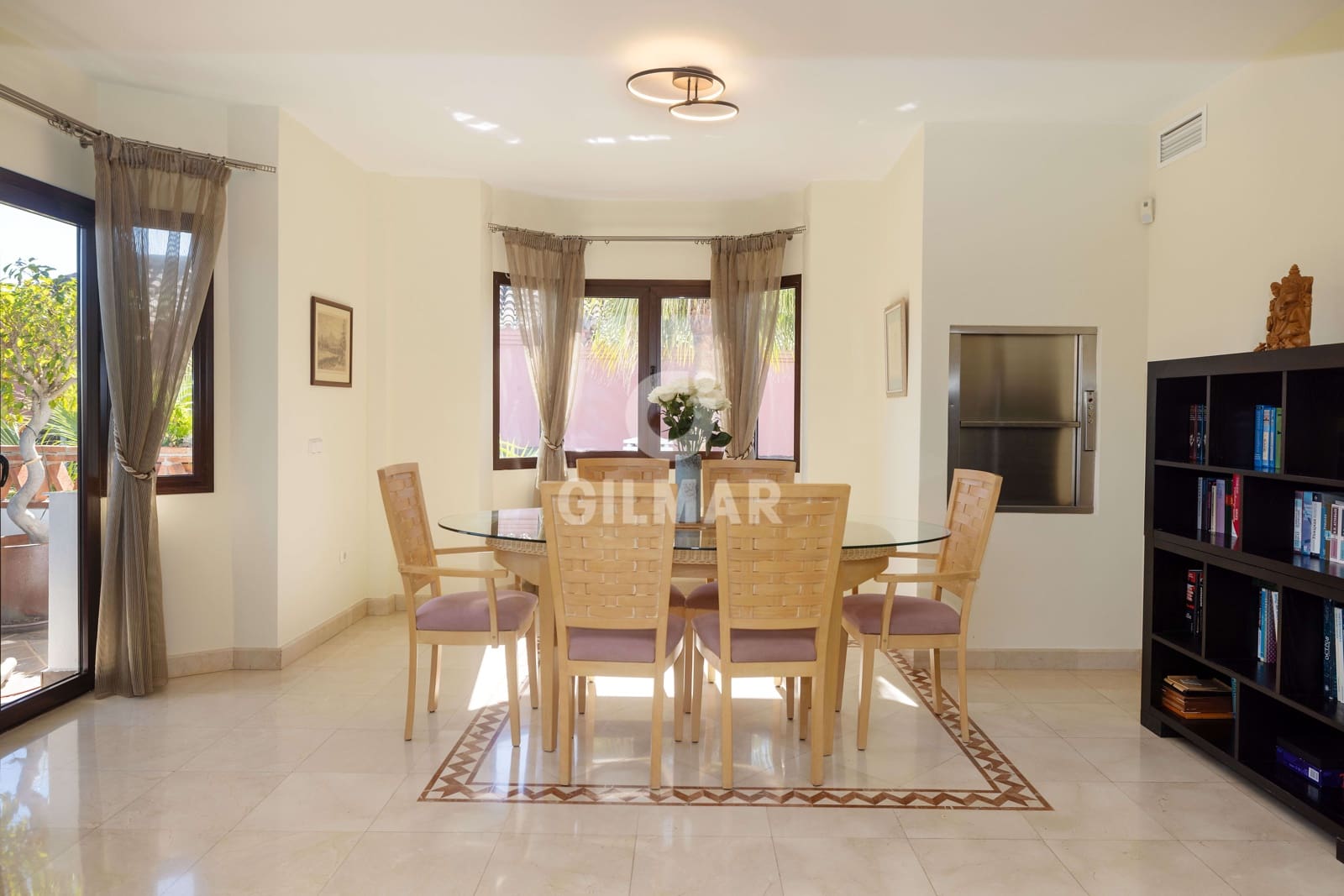 Chalet de 6 habitaciones en Marbella en venta con piscina garaje - 1.975.000 € (Ref: 9627087)