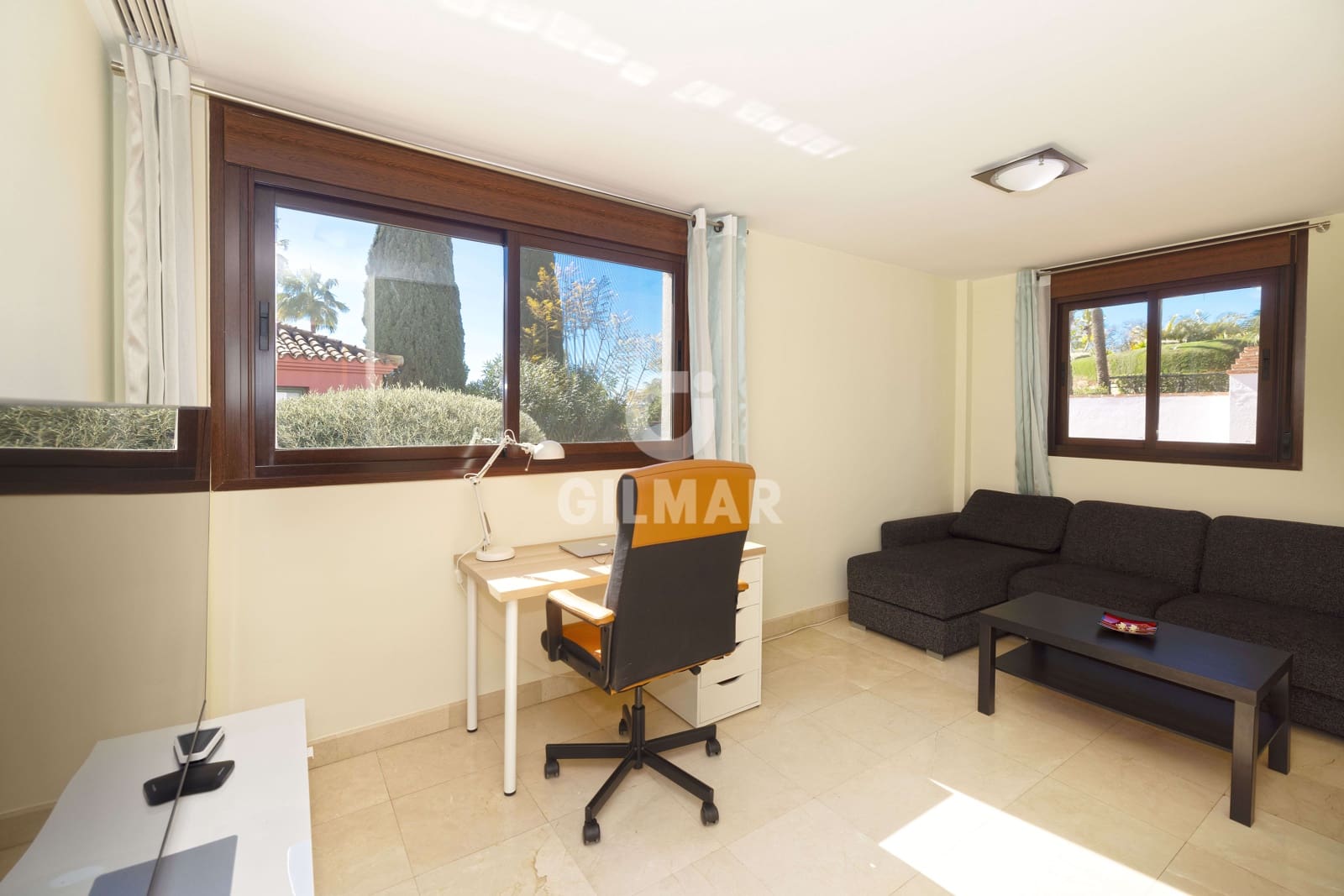 Chalet de 6 habitaciones en Marbella en venta con piscina garaje - 1.975.000 € (Ref: 9627087)