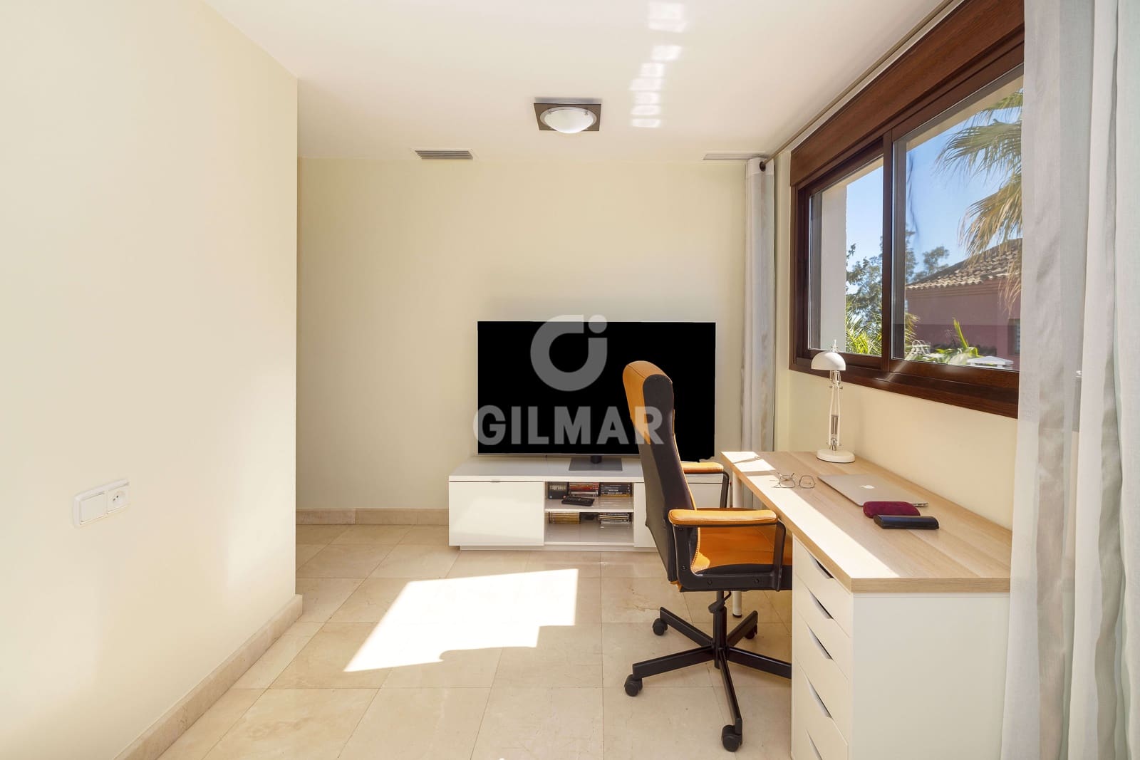 Chalet de 6 habitaciones en Marbella en venta con piscina garaje - 1.975.000 € (Ref: 9627087)