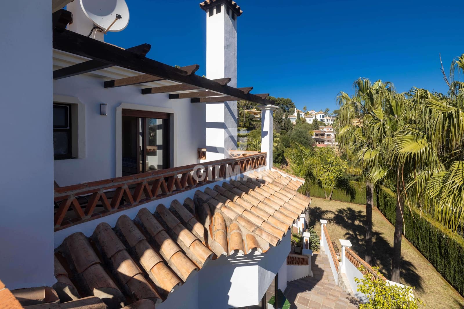 Chalet de 6 habitaciones en Marbella en venta con piscina garaje - 1.975.000 € (Ref: 9627087)