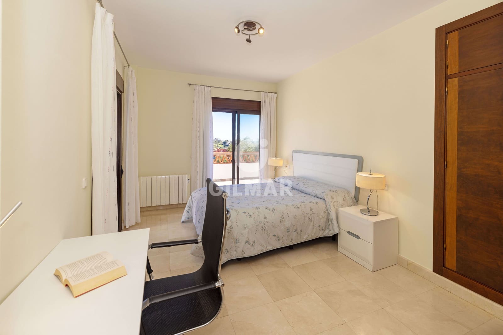 Chalet de 6 habitaciones en Marbella en venta con piscina garaje - 1.975.000 € (Ref: 9627087)