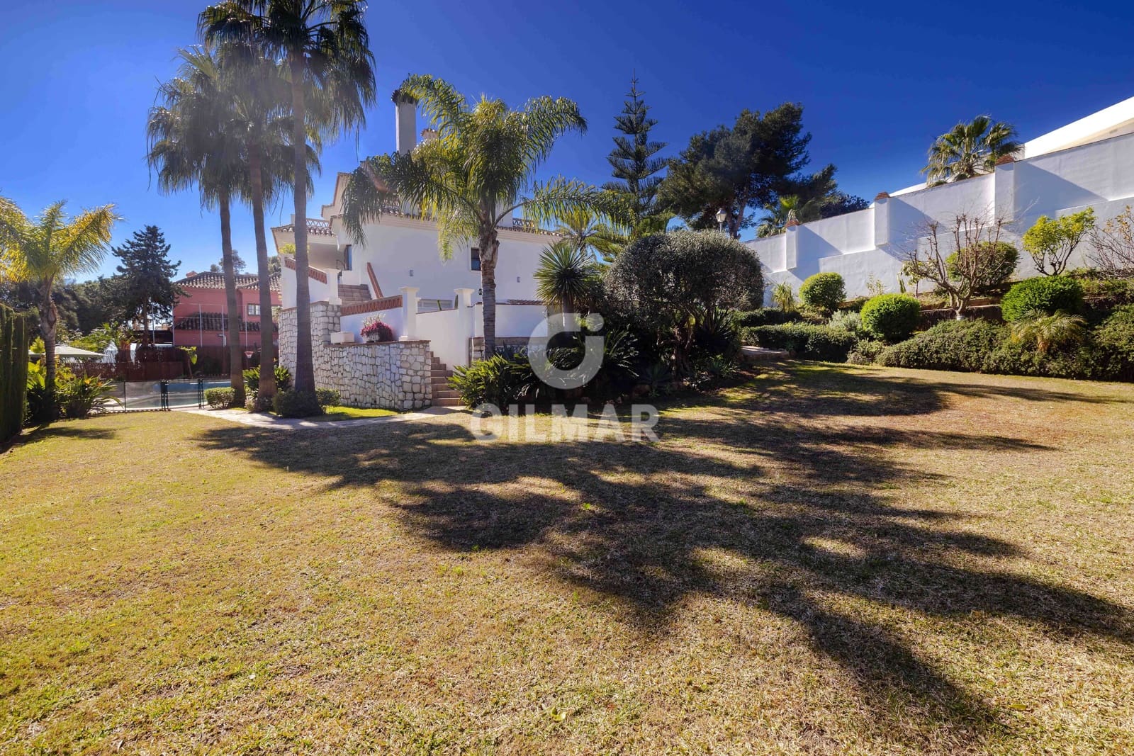 Chalet de 6 habitaciones en Marbella en venta con piscina garaje - 1.975.000 € (Ref: 9627087)