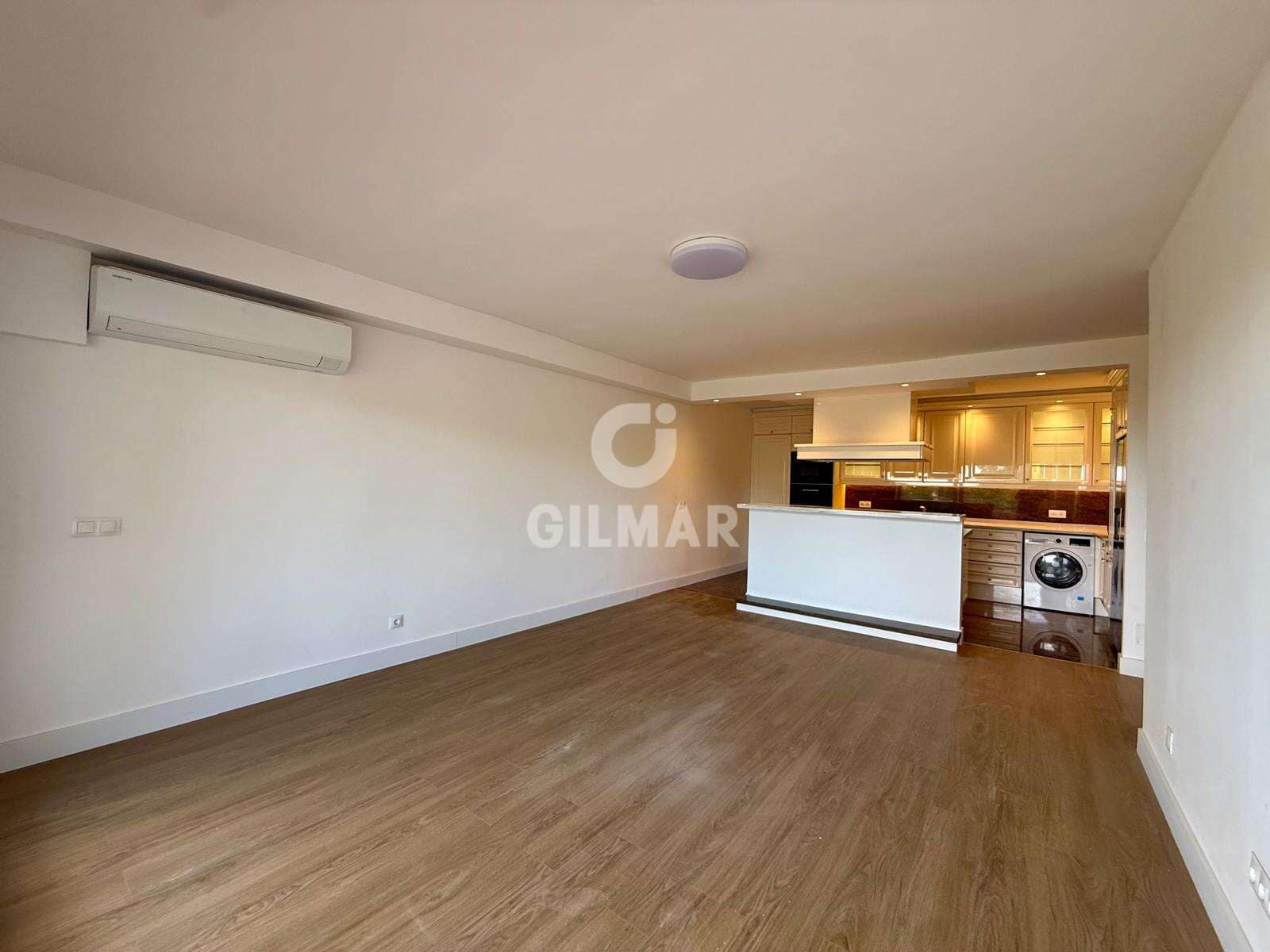 2 bedroom Flat for sale in New Golden Mile with pool garage - € 379,000 (Ref: 9627088)