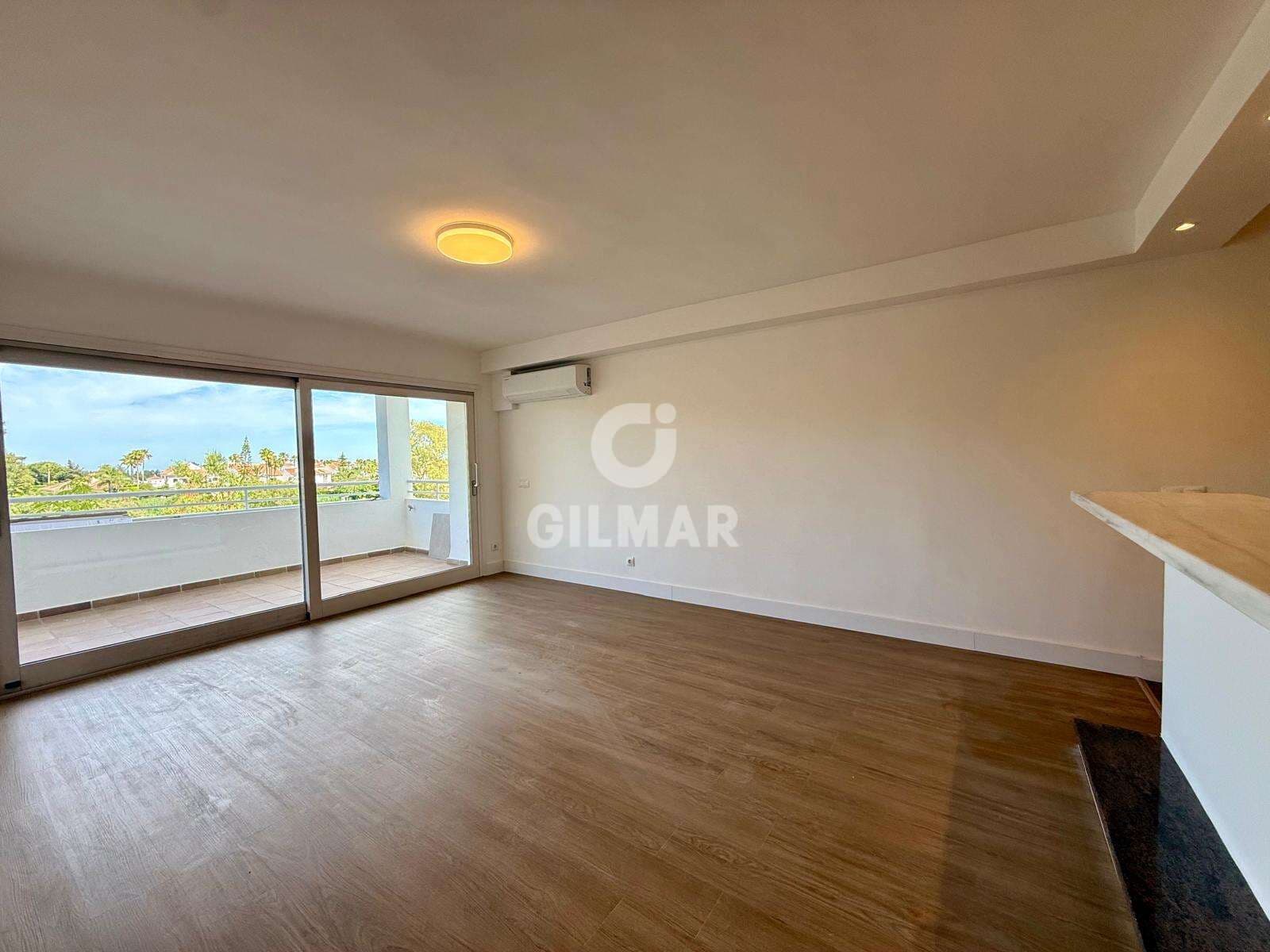 2 bedroom Flat for sale in New Golden Mile with pool garage - € 379,000 (Ref: 9627088)