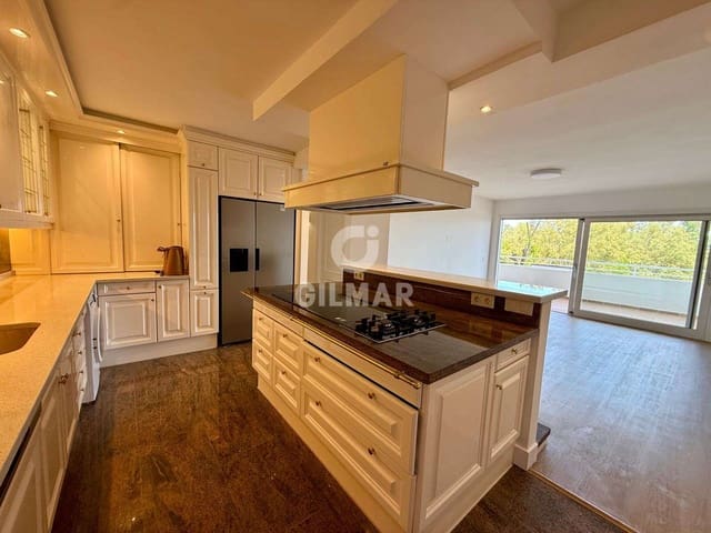 2 quarto Apartamento para venda em Nueva Atalaya, Estepona com piscina garagem - 379 000 € (Ref: 9627088)