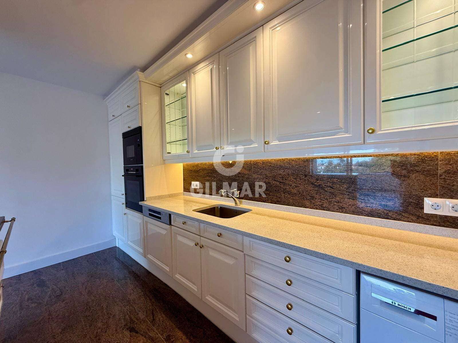 2 bedroom Flat for sale in New Golden Mile with pool garage - € 379,000 (Ref: 9627088)