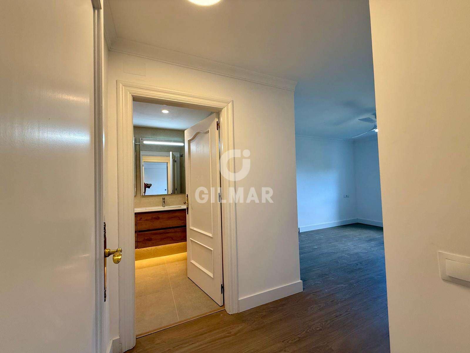 2 bedroom Flat for sale in New Golden Mile with pool garage - € 379,000 (Ref: 9627088)