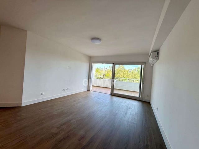 2 quarto Apartamento para venda em Nueva Atalaya, Estepona com piscina garagem - 379 000 € (Ref: 9627088)