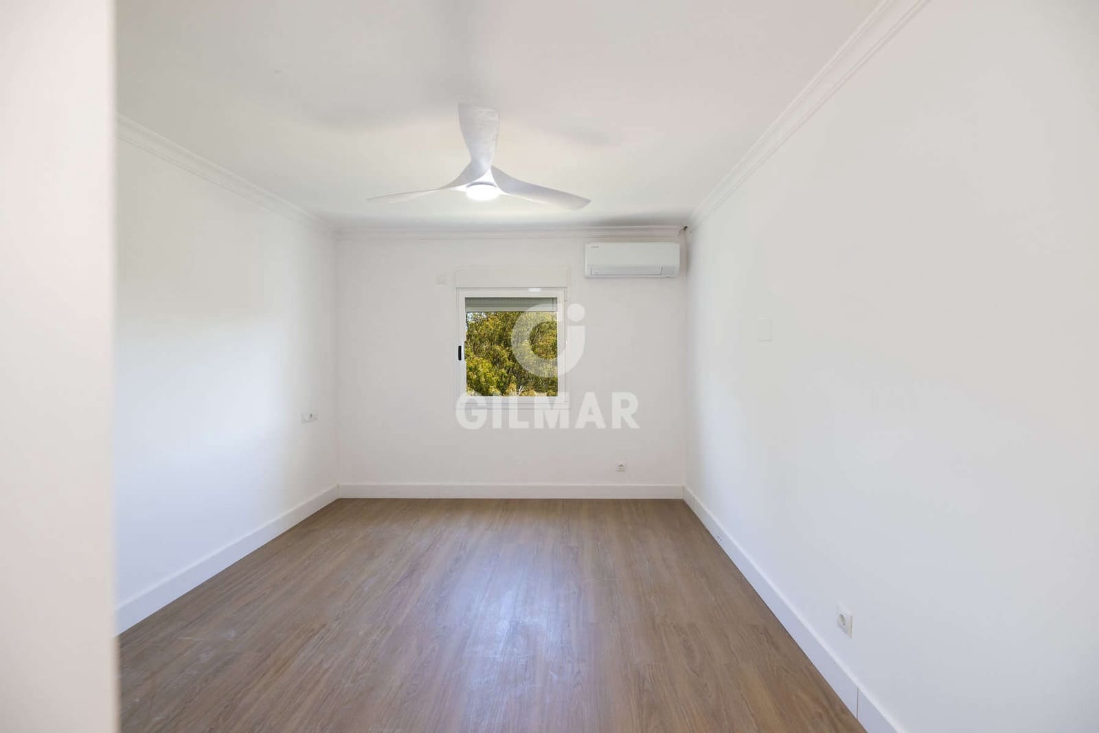 2 quarto Apartamento para venda em New Golden Mile com piscina garagem - 379 000 € (Ref: 9627088)