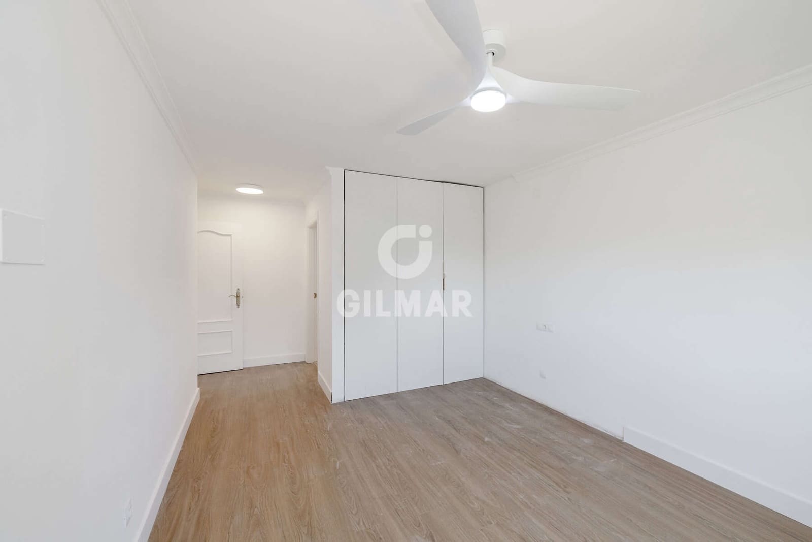 2 quarto Apartamento para venda em New Golden Mile com piscina garagem - 379 000 € (Ref: 9627088)