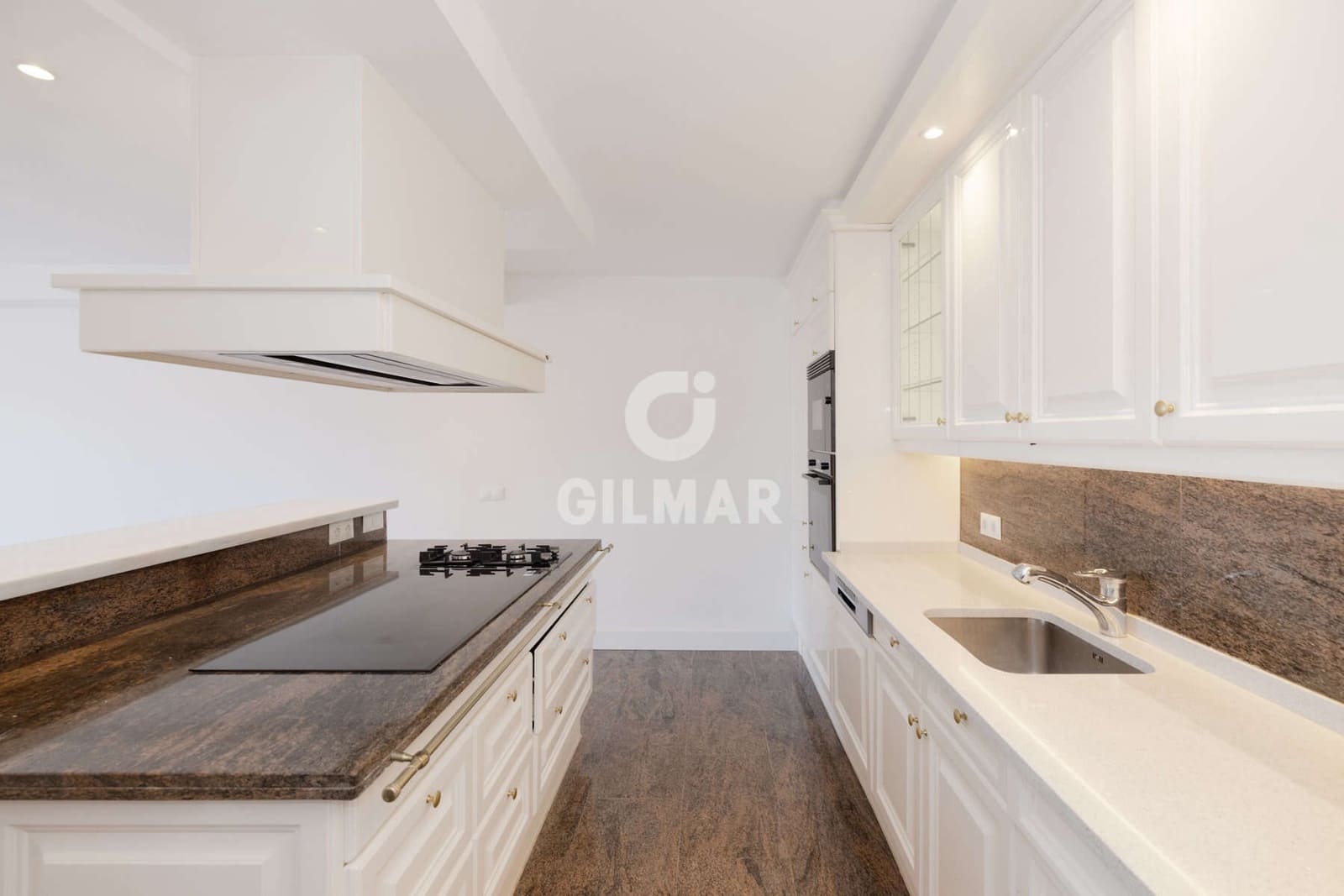 2 quarto Apartamento para venda em New Golden Mile com piscina garagem - 379 000 € (Ref: 9627088)