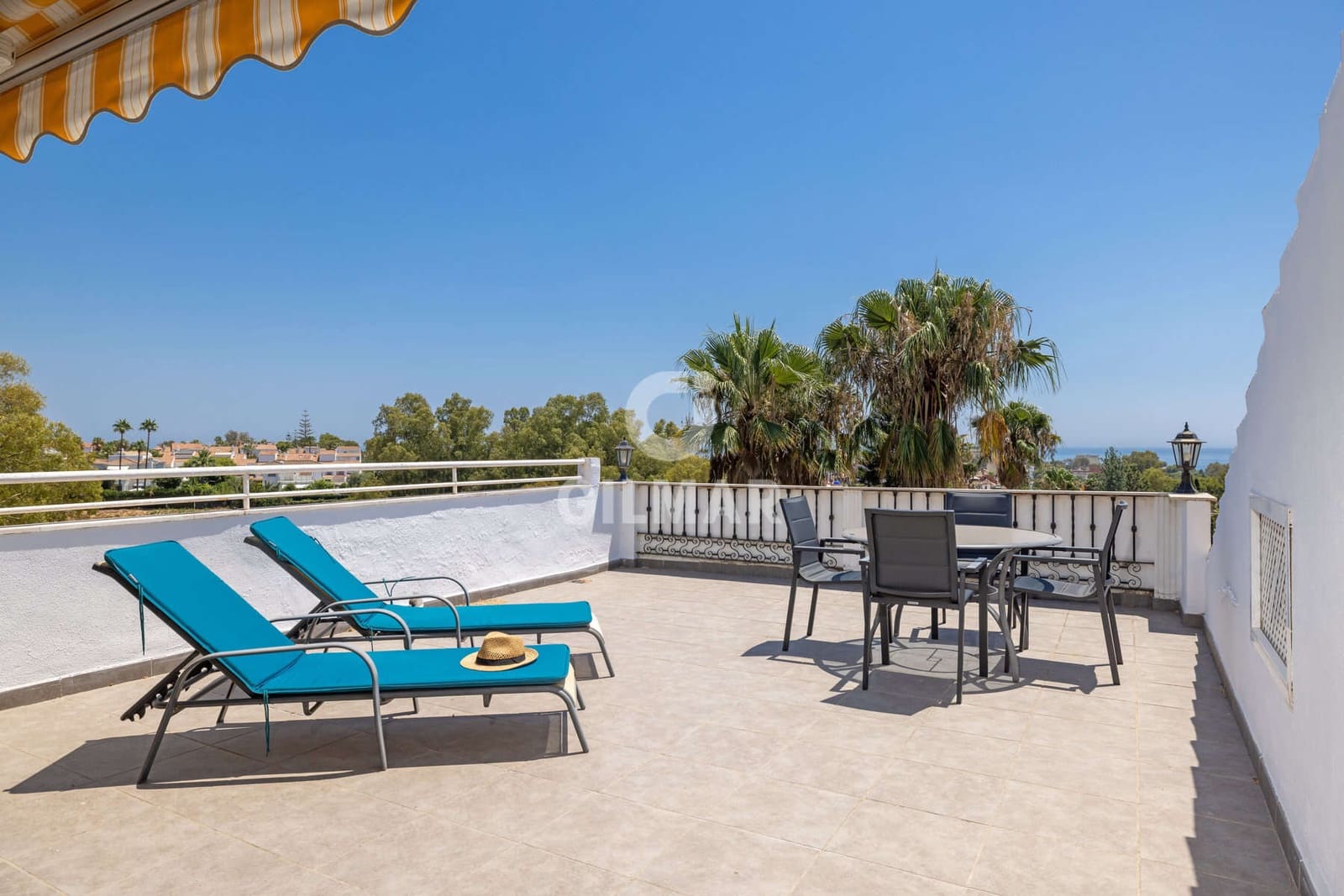 3 sovrum Lägenhet till salu i Estepona med pool garage - 600 000 € (Ref: 9627089)