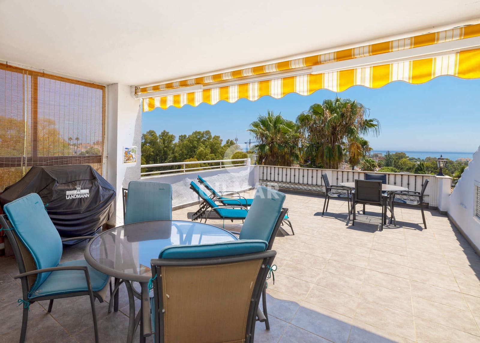 3 sovrum Lägenhet till salu i Estepona med pool garage - 600 000 € (Ref: 9627089)