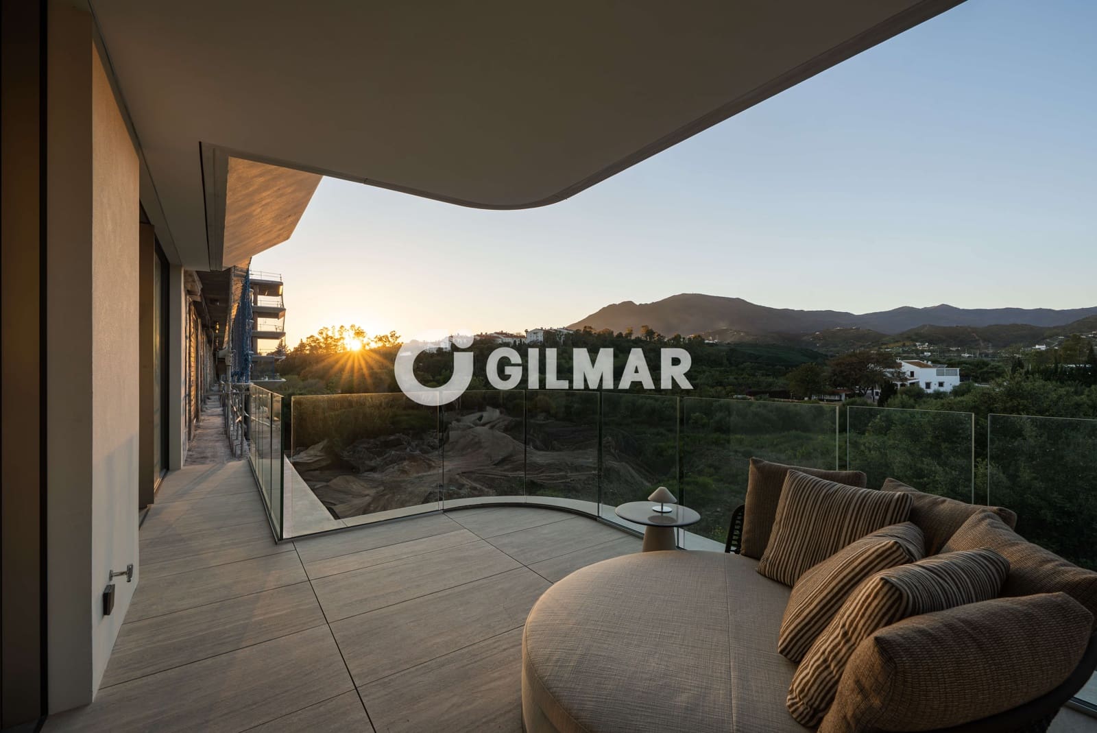 3 bedroom Flat for sale in Estepona with pool garage - € 3,550,000 (Ref: 9627090)