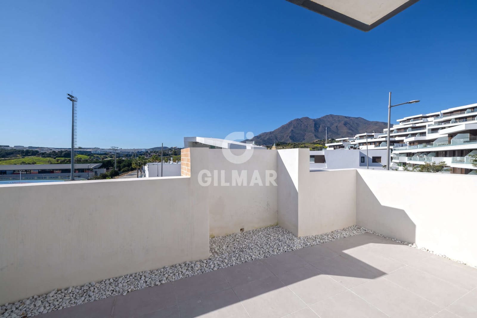 2 slaapkamer Penthouse te koop in Estepona met garage - € 510.000 (Ref: 9628007)