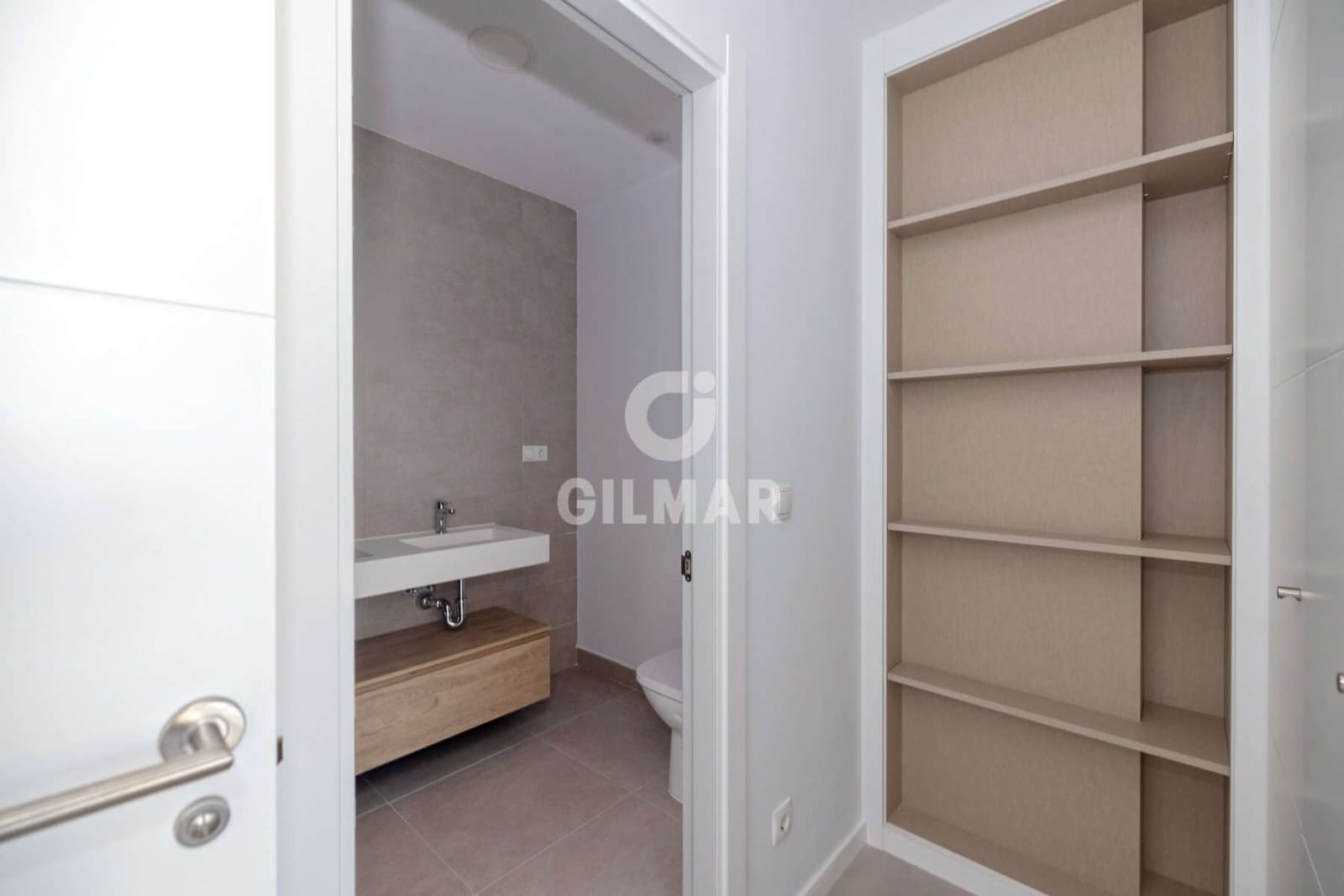 2 slaapkamer Penthouse te koop in Estepona met garage - € 510.000 (Ref: 9628007)