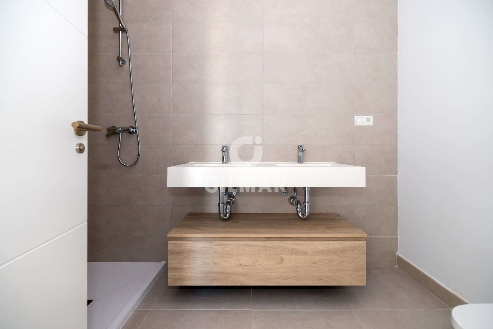 2 slaapkamer Penthouse te koop in Estepona met garage - € 510.000 (Ref: 9628007)