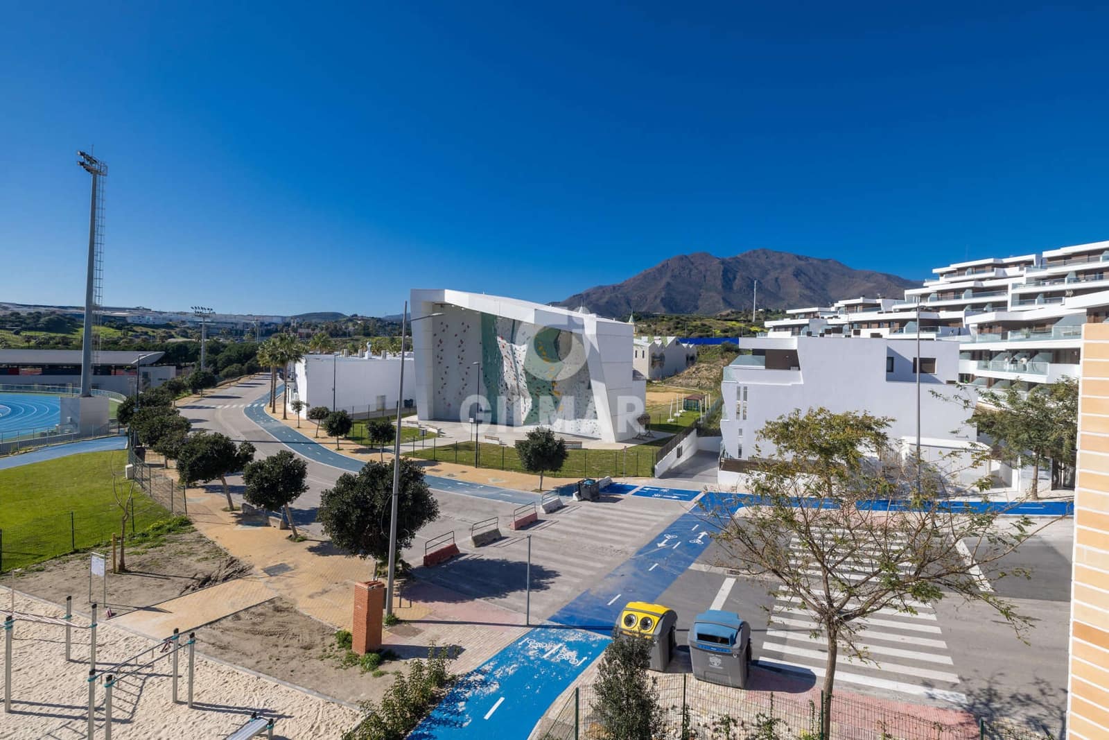 2 slaapkamer Penthouse te koop in Estepona met garage - € 510.000 (Ref: 9628007)