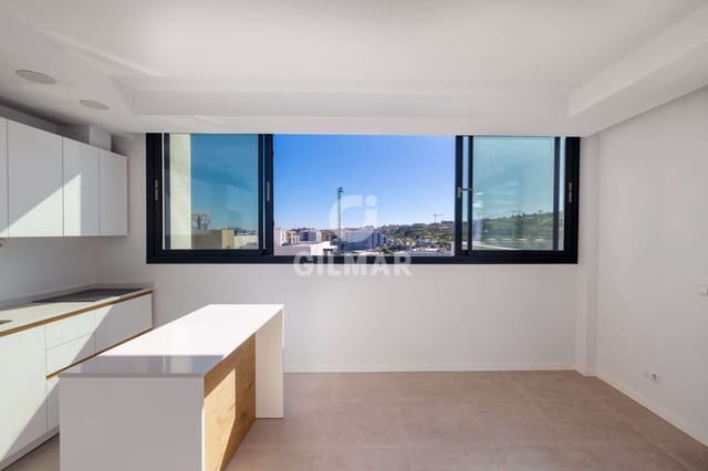 Ático de 2 habitaciones en Altos de Estepona, Estepona en venta con garaje - 575.000 € (Ref: 9628008)