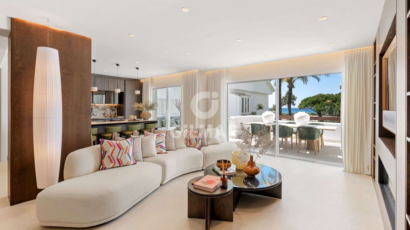 3 makuuhuone Asunto myytävänä paikassa Las Chapas mukana uima-altaan 
autotalli - 2 450 000 € (Ref: 9628424)