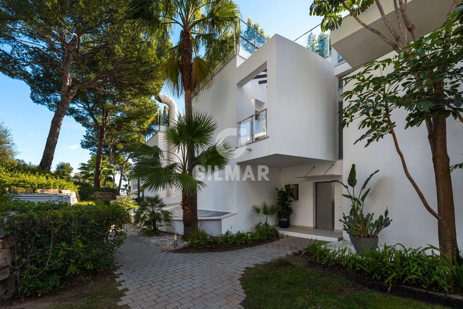 4 sovrum Semi-fristående Villa till salu i Golden Mile med pool garage - 3 950 000 € (Ref: 9629414)