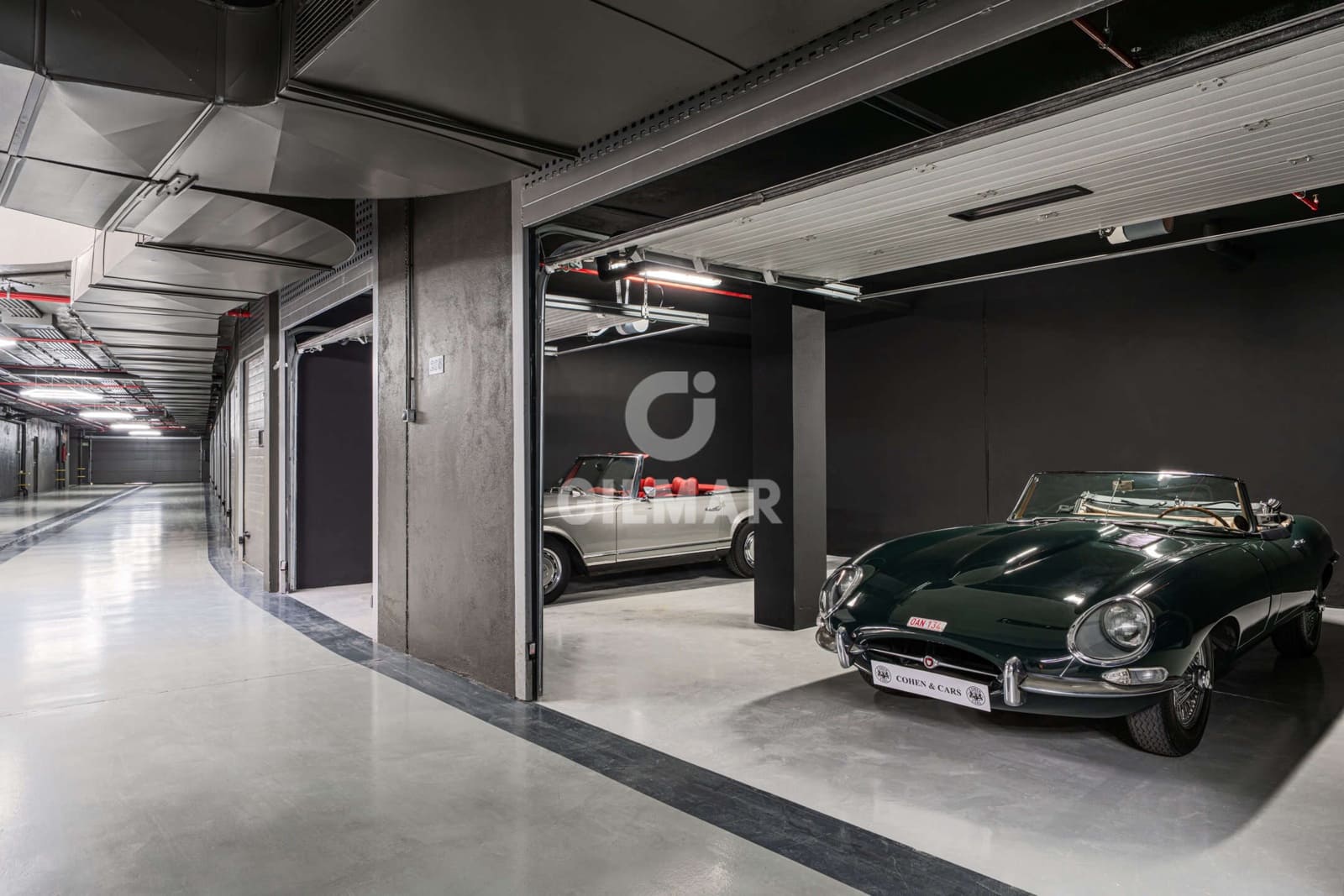 4 soveværelse Semi-Rækkehus til salg i Golden Mile med swimmingpool garage - € 3.950.000 (Ref: 9629414)