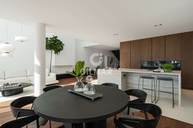 4 bedroom Semi-detached Villa for sale in Sierra Blanca, Marbella with pool garage - € 3,950,000 (Ref: 9629414)