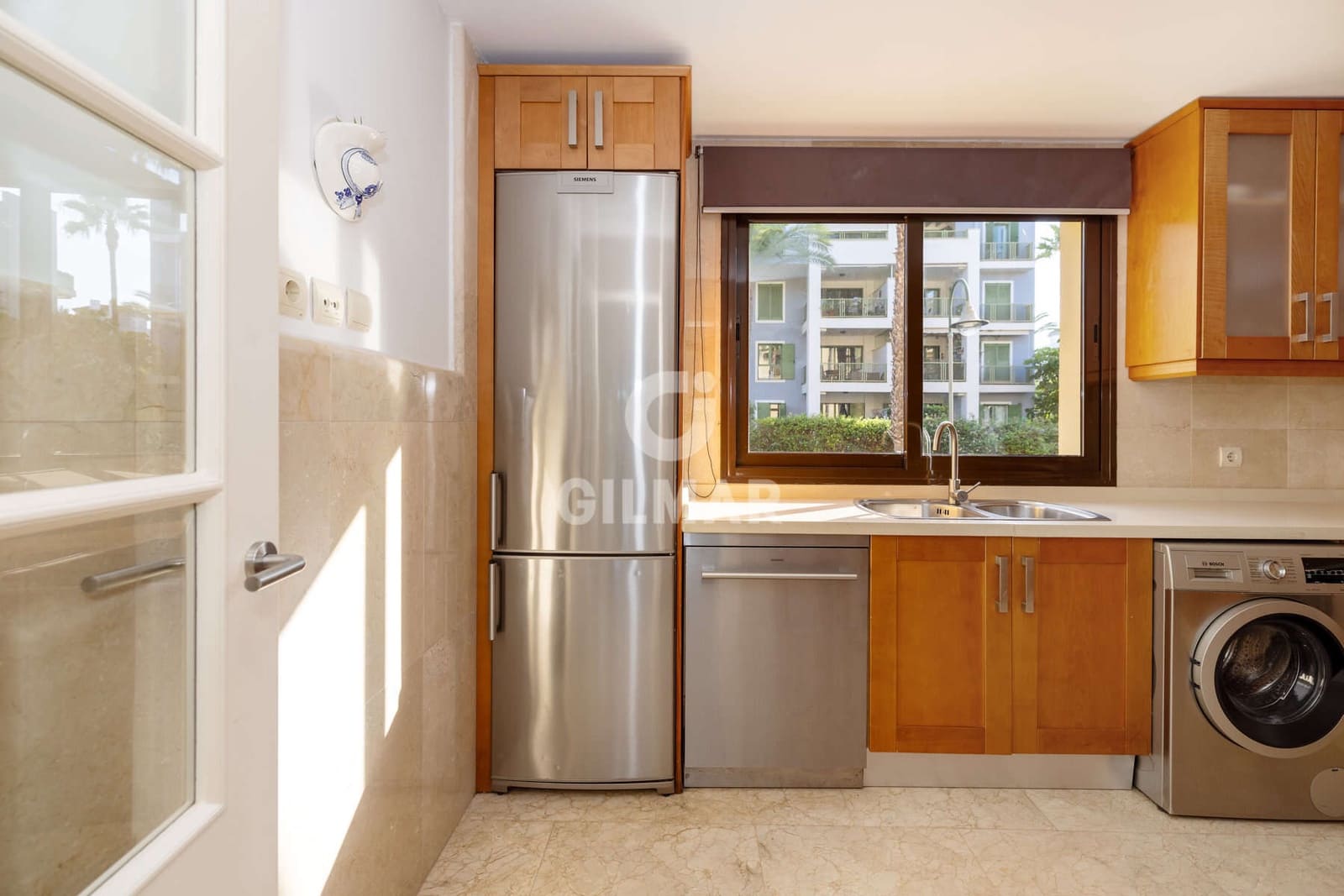 2 soverom Leilighet til salgs i Sotogrande med svømmebasseng garasje - € 525 000 (Ref: 9630586)