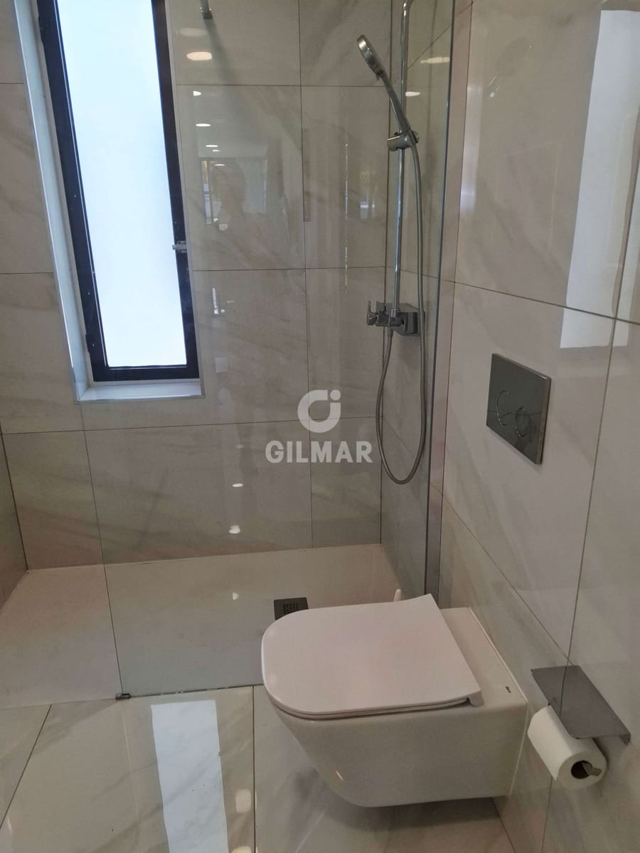 Piso de 2 habitaciones en Playa de las Americas en venta con piscina - 550.000 € (Ref: 9631847)