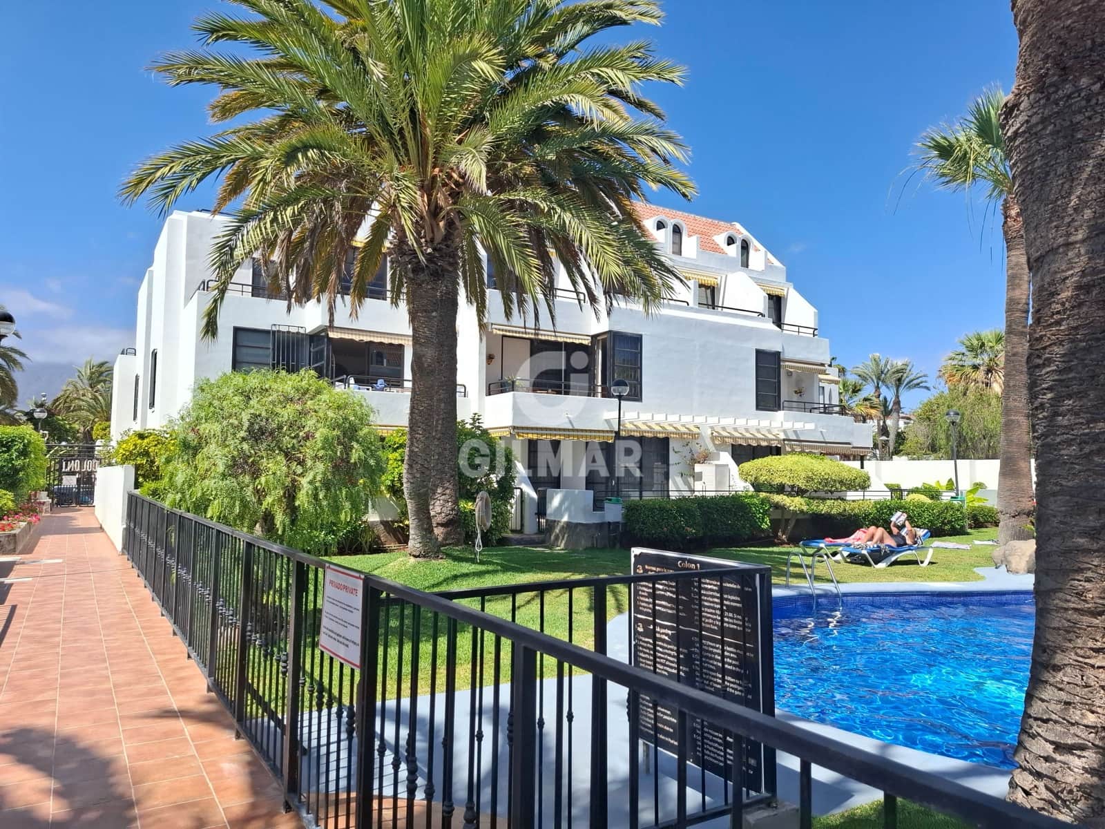 2 quarto Apartamento para venda em Playa de las Americas com piscina - 530 000 € (Ref: 9631847)