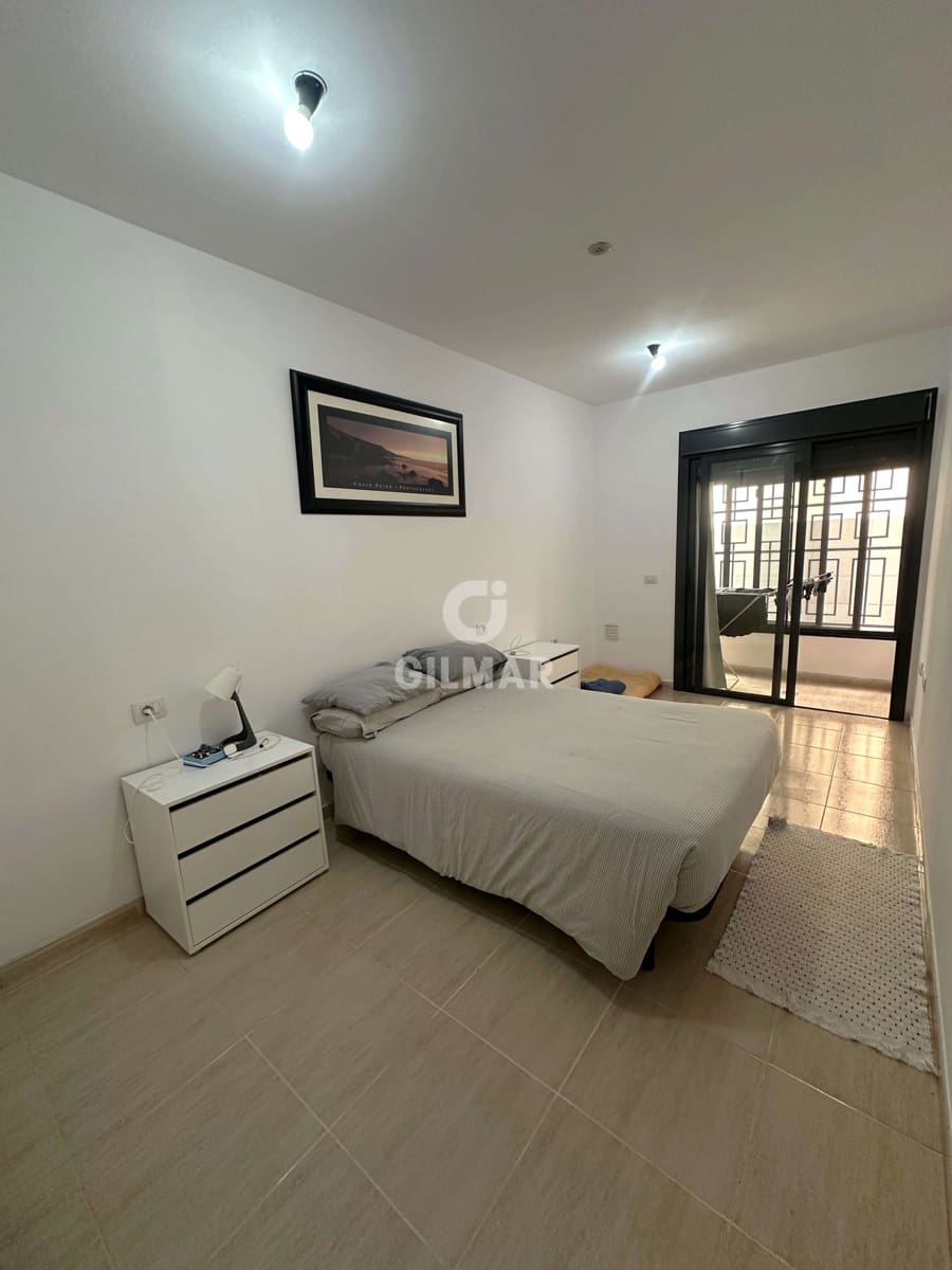 2 soveværelse Lejlighed til salg i Valle de San Lorenzo med garage - € 239.000 (Ref: 9635164)