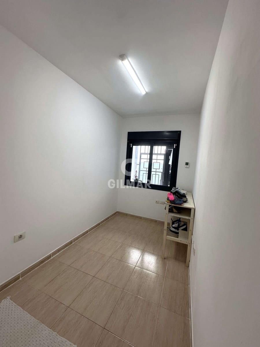 2 soveværelse Lejlighed til salg i Valle de San Lorenzo med garage - € 239.000 (Ref: 9635164)