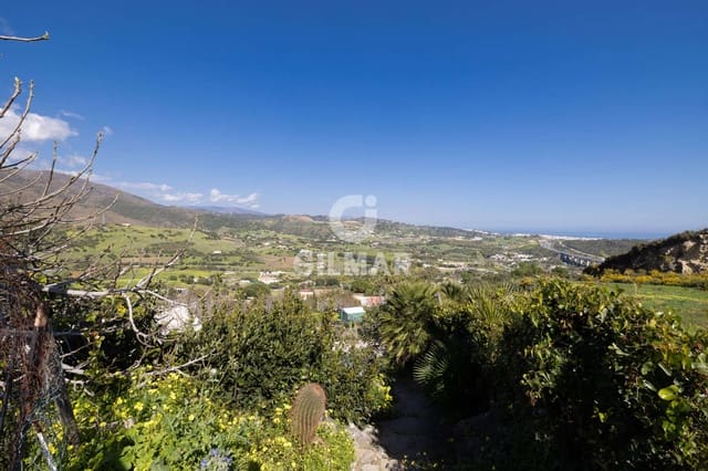 8 chambre Villa/Maison à vendre à Altos de Estepona, Estepona avec piscine - 1 170 000 € (Ref: 9635165)