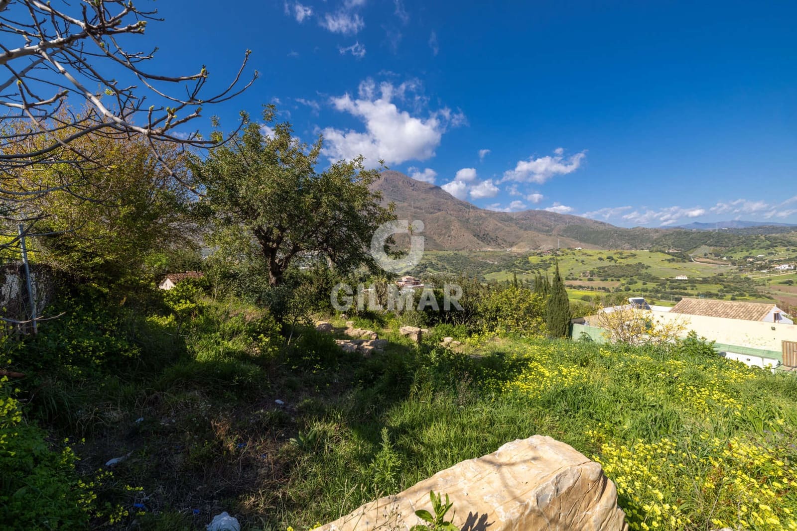 8 bedroom Villa for sale in Estepona with pool - € 1,170,000 (Ref: 9635165)