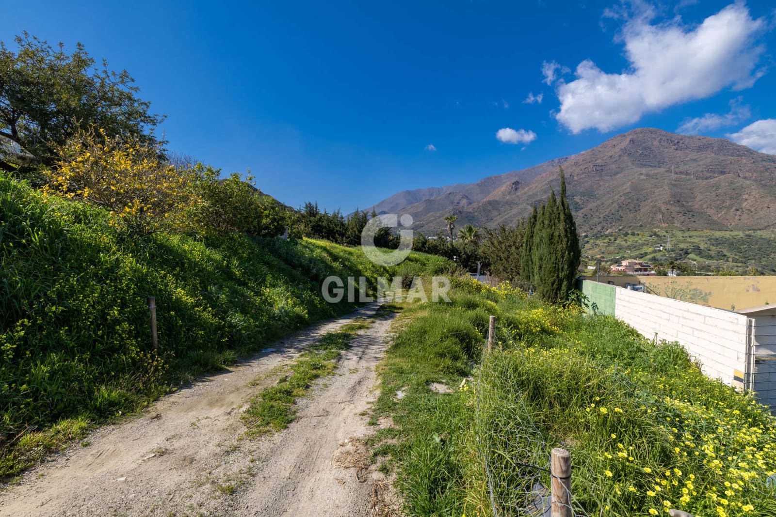 8 bedroom Villa for sale in Estepona with pool - € 1,170,000 (Ref: 9635165)