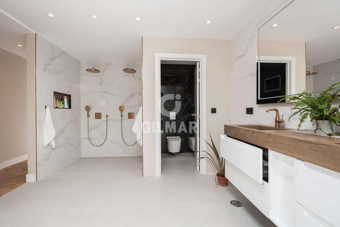 Chalet de 8 habitaciones en Elviria en venta con piscina garaje - 3.790.000 € (Ref: 9635167)