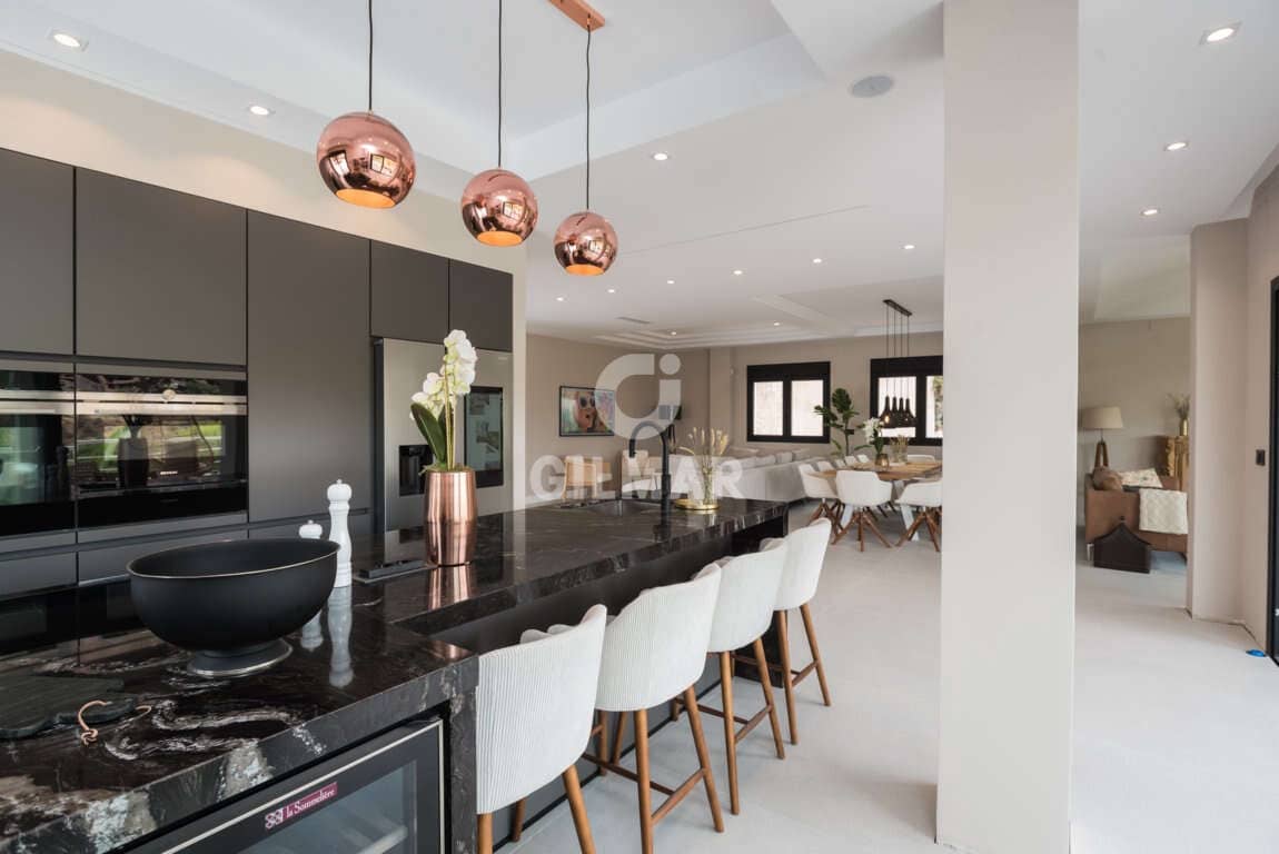 Chalet de 8 habitaciones en Elviria en venta con piscina garaje - 3.790.000 € (Ref: 9635167)