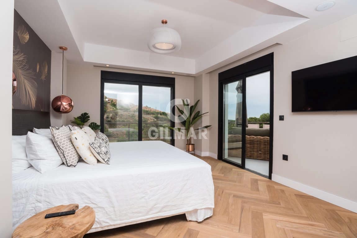 Chalet de 8 habitaciones en Elviria en venta con piscina garaje - 3.790.000 € (Ref: 9635167)