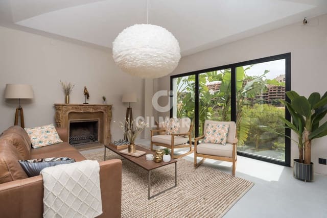 Chalet de 8 habitaciones en Elviria, Marbella en venta con piscina garaje - 3.790.000 € (Ref: 9635167)