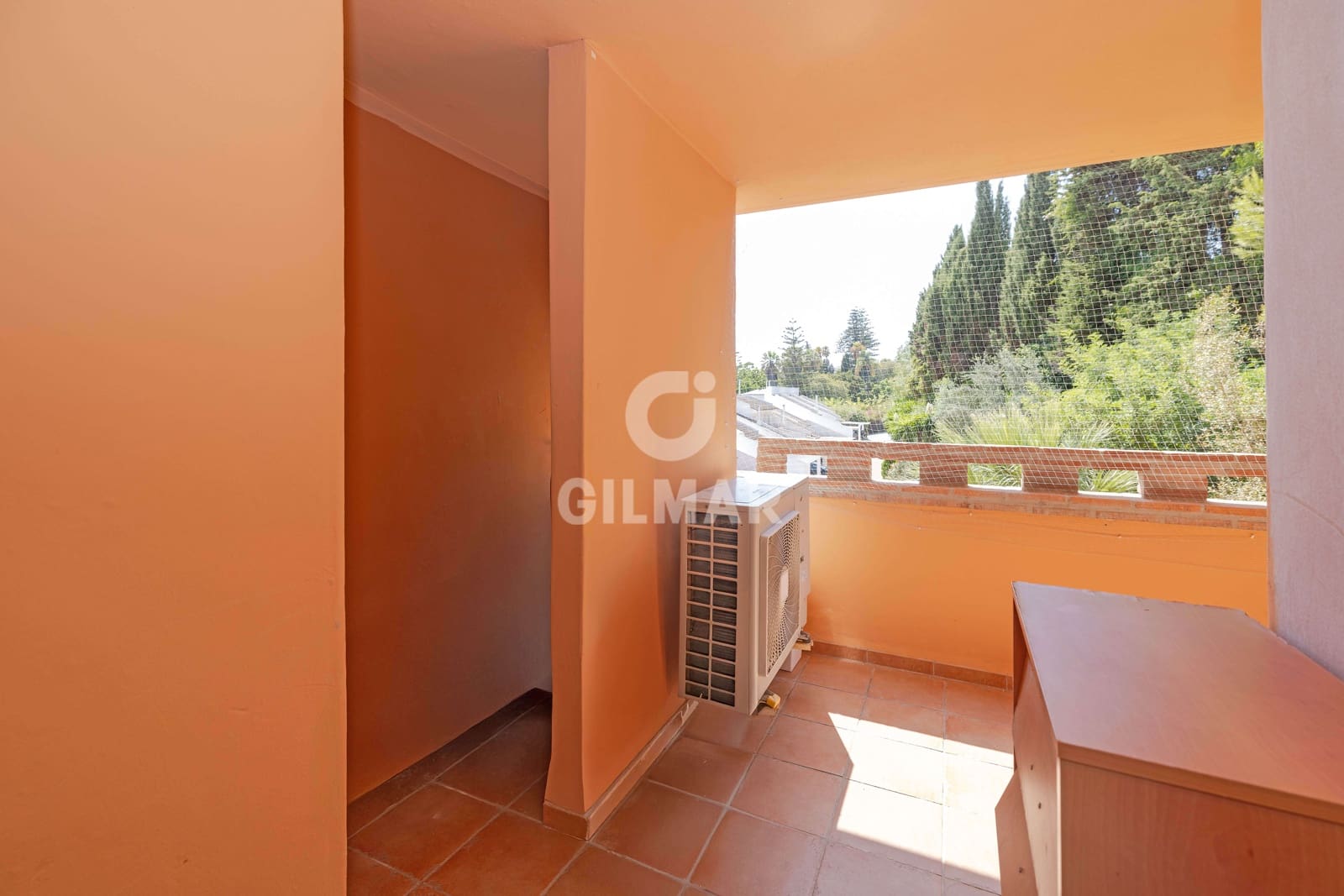 1 makuuhuone Asunto myytävänä paikassa Golden Mile mukana uima-altaan 
autotalli - 365 000 € (Ref: 9635170)