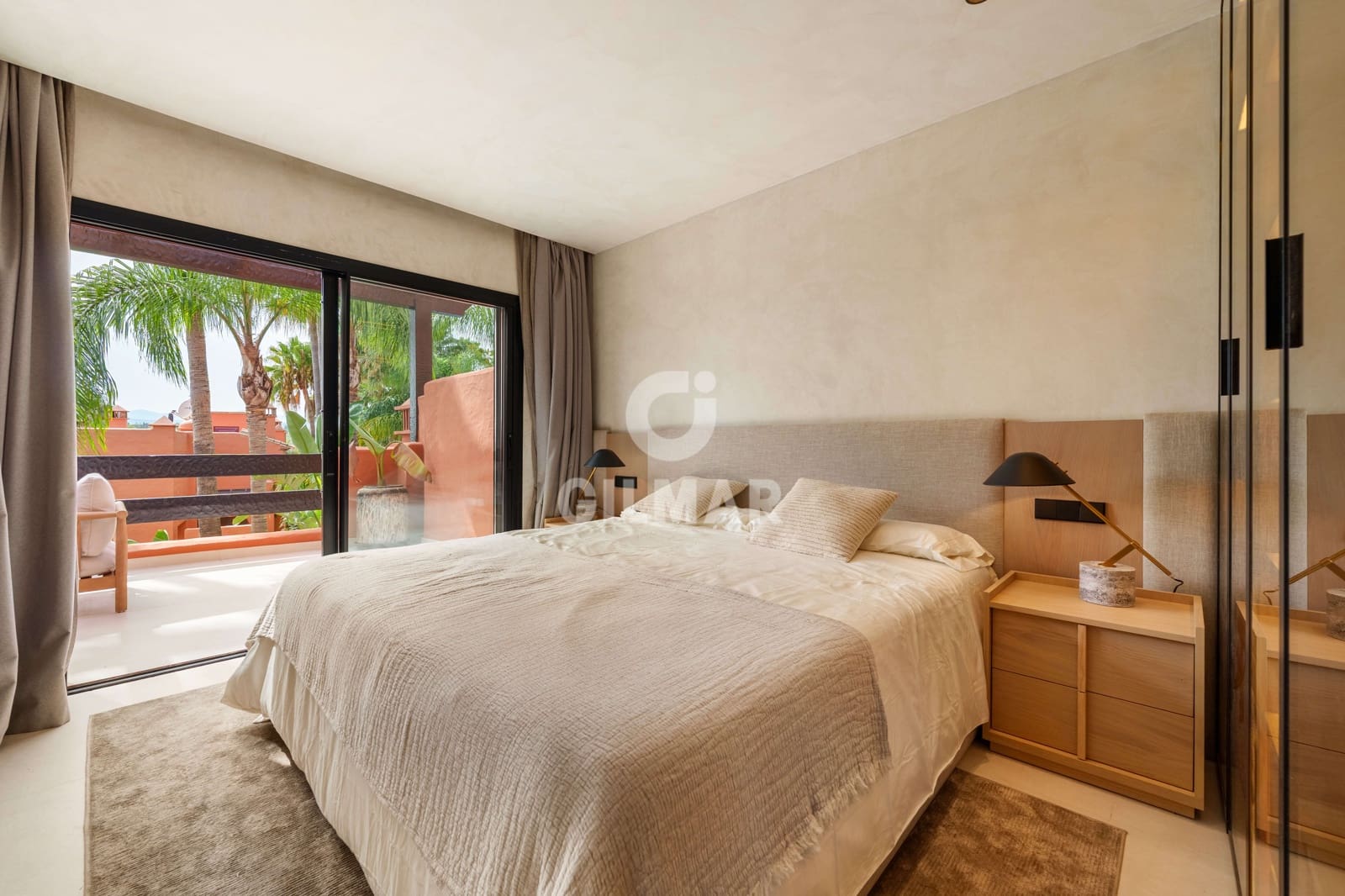 4 sovrum Radhus till salu i Golden Mile med pool garage - 2 150 000 € (Ref: 9638036)