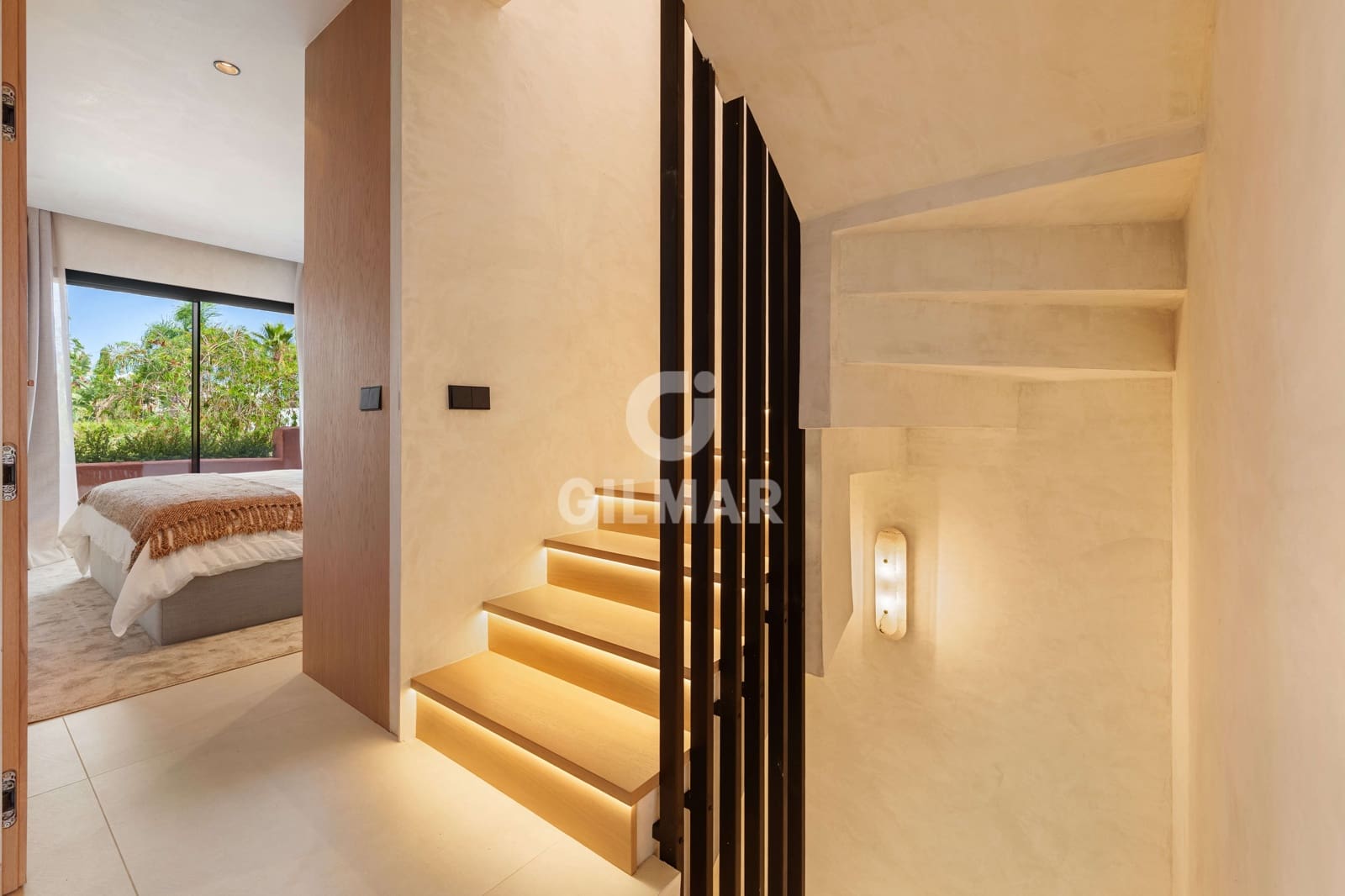 4 sovrum Radhus till salu i Golden Mile med pool garage - 2 150 000 € (Ref: 9638036)