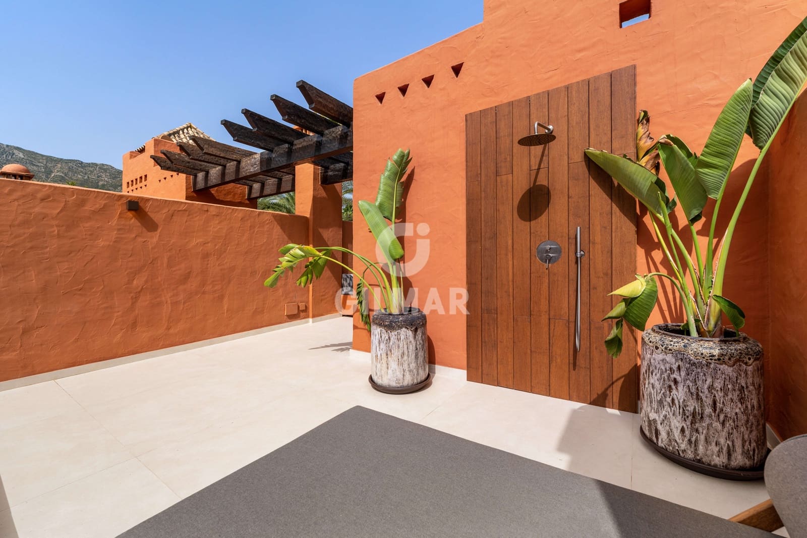 4 sovrum Radhus till salu i Golden Mile med pool garage - 2 150 000 € (Ref: 9638036)