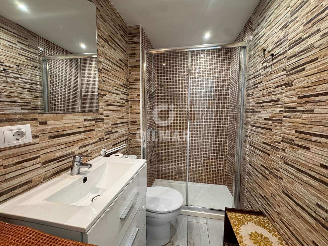 1 quarto Apartamento para venda em Playa de las Americas com piscina - 299 000 € (Ref: 9643522)